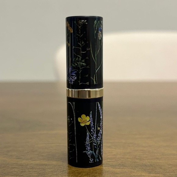 Estee Lauder Limited Edition Lipstick - Modern Muse - Full Size 0.12oz (0367) - Picture 5 of 6